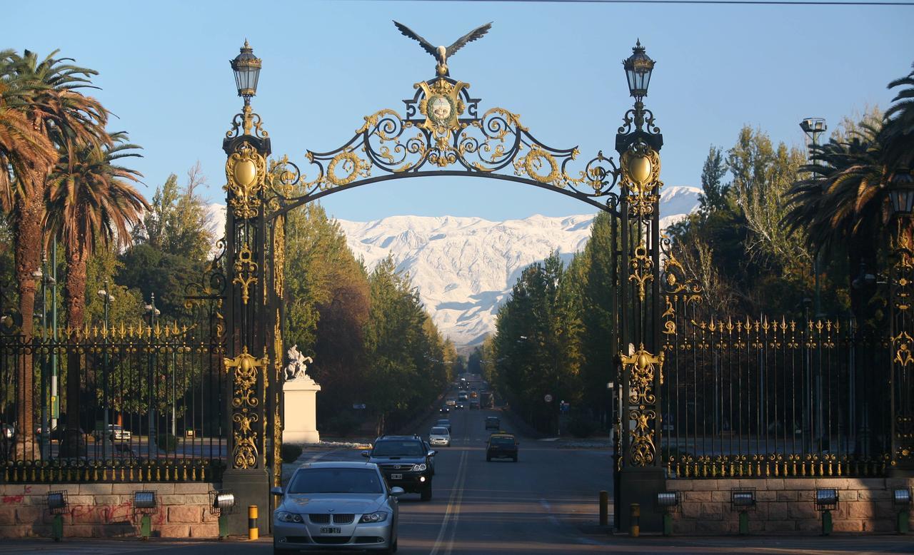 573 Apart Mendoza Bagian luar foto